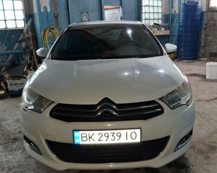 Білий Сітроен С4, об'ємом двигуна 1.6 л та пробігом 215 тис. км за 7300 $, фото 1 на Automoto.ua
