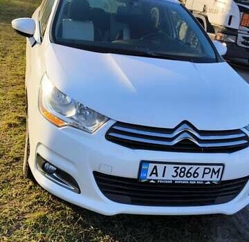 Белый Ситроен С4, объемом двигателя 1.6 л и пробегом 207 тыс. км за 7700 $, фото 1 на Automoto.ua