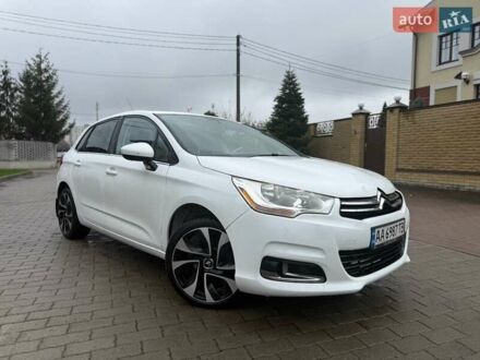 Белый Ситроен С4, объемом двигателя 1.6 л и пробегом 105 тыс. км за 9900 $, фото 1 на Automoto.ua