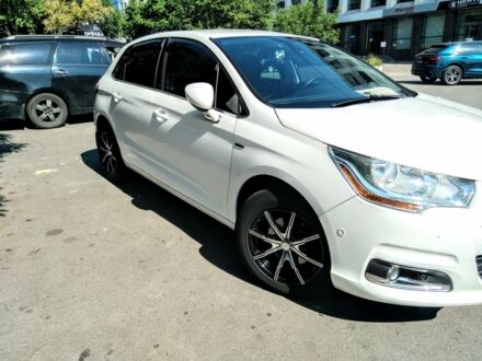 Білий Сітроен С4, об'ємом двигуна 1.6 л та пробігом 120 тис. км за 10500 $, фото 1 на Automoto.ua