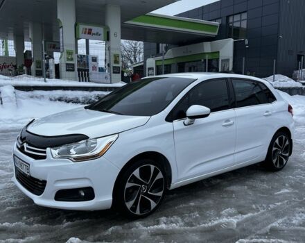 Белый Ситроен С4, объемом двигателя 1.6 л и пробегом 107 тыс. км за 8500 $, фото 1 на Automoto.ua