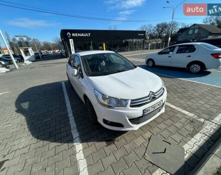 Белый Ситроен С4, объемом двигателя 1.59 л и пробегом 112 тыс. км за 7999 $, фото 1 на Automoto.ua