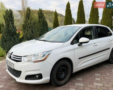 Белый Ситроен С4, объемом двигателя 1.56 л и пробегом 137 тыс. км за 7800 $, фото 1 на Automoto.ua