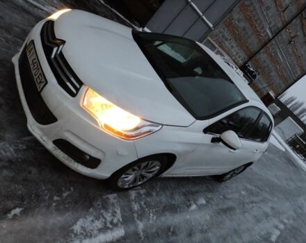 Белый Ситроен С4, объемом двигателя 1.6 л и пробегом 272 тыс. км за 6093 $, фото 1 на Automoto.ua