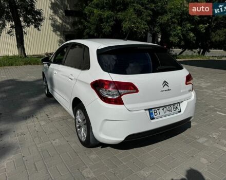 Белый Ситроен С4, объемом двигателя 1.56 л и пробегом 105 тыс. км за 7500 $, фото 1 на Automoto.ua