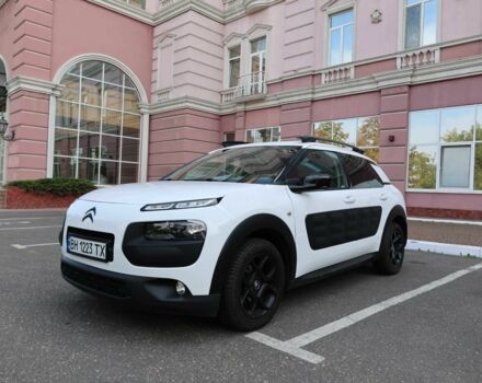 Белый Ситроен С4, объемом двигателя 1.2 л и пробегом 120 тыс. км за 8900 $, фото 1 на Automoto.ua