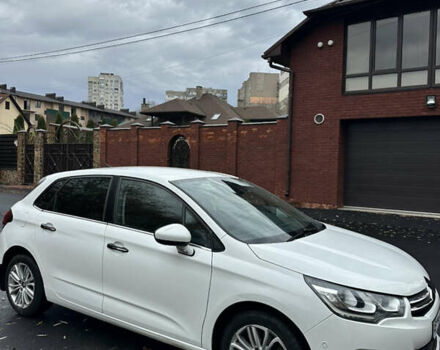 Білий Сітроен С4, об'ємом двигуна 1.2 л та пробігом 62 тис. км за 11000 $, фото 1 на Automoto.ua