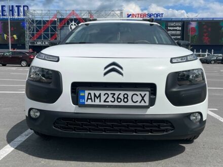 Сітроен С4 2015 у Києві на Automoto.ua Білий Сітроен С4, об'ємом двигуна 1.2 л та пробігом 92 тис. км за 10700 $, фото 1 на Automoto.ua