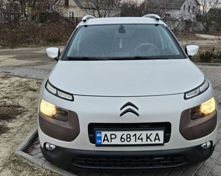 Белый Ситроен С4, объемом двигателя 1.6 л и пробегом 176 тыс. км за 9848 $, фото 1 на Automoto.ua