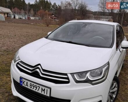 Белый Ситроен С4, объемом двигателя 1.2 л и пробегом 119 тыс. км за 9200 $, фото 1 на Automoto.ua