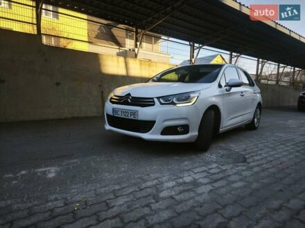 Белый Ситроен С4, объемом двигателя 1.56 л и пробегом 230 тыс. км за 8500 $, фото 1 на Automoto.ua
