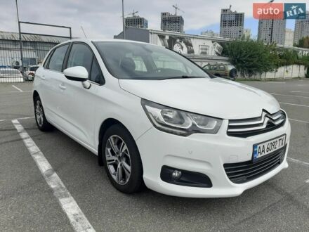 Белый Ситроен С4, объемом двигателя 1.2 л и пробегом 95 тыс. км за 8800 $, фото 1 на Automoto.ua
