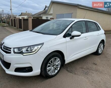 Белый Ситроен С4, объемом двигателя 1.56 л и пробегом 259 тыс. км за 9200 $, фото 1 на Automoto.ua