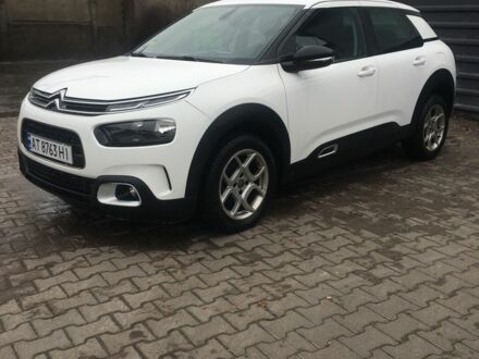 Белый Ситроен С4, объемом двигателя 1.5 л и пробегом 230 тыс. км за 13000 $, фото 1 на Automoto.ua