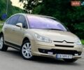 Бежевый Ситроен С4, объемом двигателя 1.6 л и пробегом 235 тыс. км за 3650 $, фото 1 на Automoto.ua