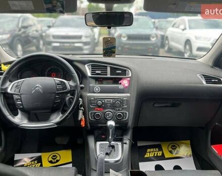 Бежевый Ситроен С4, объемом двигателя 1.6 л и пробегом 208 тыс. км за 6500 $, фото 13 на Automoto.ua