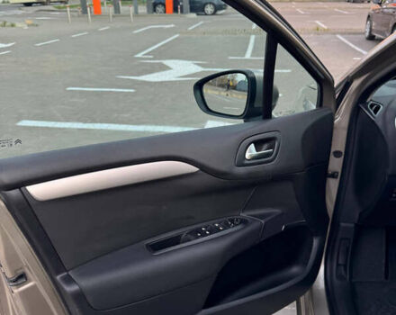 Бежевый Ситроен С4, объемом двигателя 1.6 л и пробегом 126 тыс. км за 7500 $, фото 11 на Automoto.ua