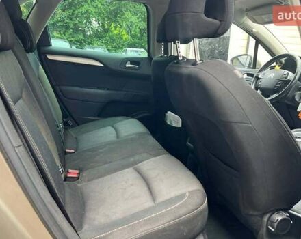 Бежевый Ситроен С4, объемом двигателя 1.6 л и пробегом 208 тыс. км за 6500 $, фото 18 на Automoto.ua