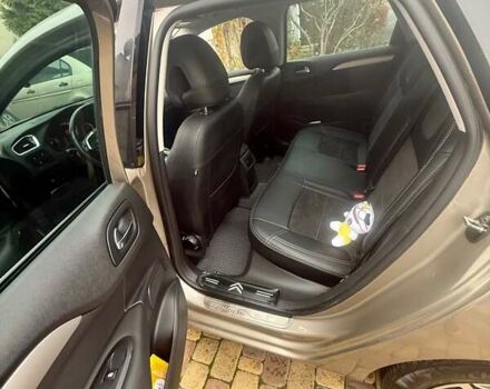 Бежевый Ситроен С4, объемом двигателя 1.6 л и пробегом 212 тыс. км за 8500 $, фото 9 на Automoto.ua