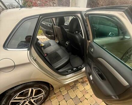 Бежевый Ситроен С4, объемом двигателя 1.6 л и пробегом 212 тыс. км за 8500 $, фото 6 на Automoto.ua