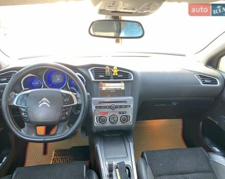 Бежевий Сітроен С4, об'ємом двигуна 1.56 л та пробігом 290 тис. км за 8300 $, фото 7 на Automoto.ua
