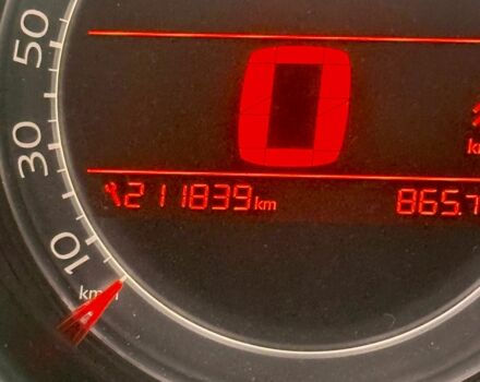 Бежевый Ситроен С4, объемом двигателя 1.6 л и пробегом 212 тыс. км за 8500 $, фото 11 на Automoto.ua