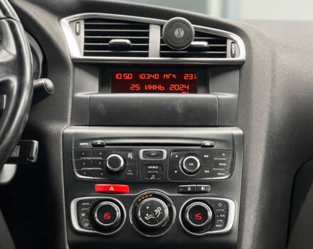 Бежевый Ситроен С4, объемом двигателя 1.6 л и пробегом 155 тыс. км за 7990 $, фото 14 на Automoto.ua