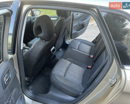 Ситроен С4 2013 в Киеве на Automoto.ua Бежевый Ситроен С4, объемом двигателя 1.6 л и пробегом 214 тыс. км за 7500 $, фото 19 на Automoto.ua