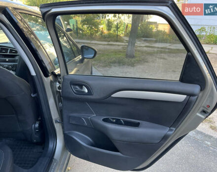 Ситроен С4 2013 в Киеве на Automoto.ua Бежевый Ситроен С4, объемом двигателя 1.6 л и пробегом 214 тыс. км за 7500 $, фото 17 на Automoto.ua