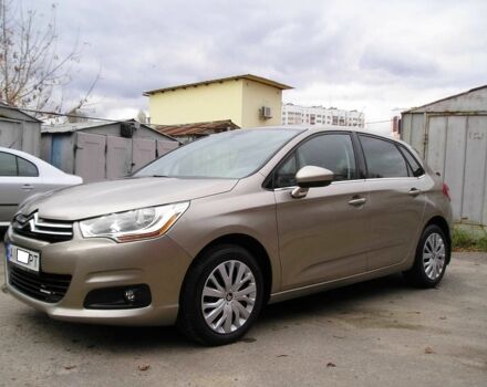Ситроен С4 2013 в Киеве на Automoto.ua Бежевый Ситроен С4, объемом двигателя 1.6 л и пробегом 116 тыс. км за 8800 $, фото 1 на Automoto.ua