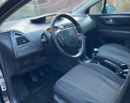 Черный Ситроен С4, объемом двигателя 2 л и пробегом 245 тыс. км за 4250 $, фото 14 на Automoto.ua