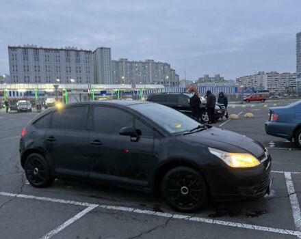 Чорний Сітроен С4, об'ємом двигуна 1.36 л та пробігом 250 тис. км за 2999 $, фото 4 на Automoto.ua