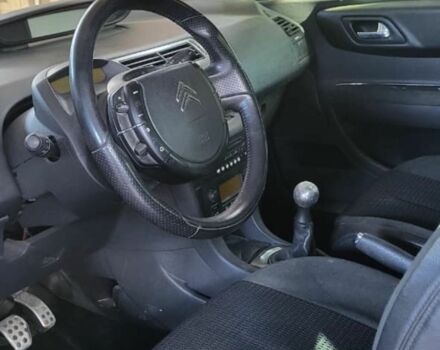 Черный Ситроен С4, объемом двигателя 2 л и пробегом 150 тыс. км за 3200 $, фото 2 на Automoto.ua