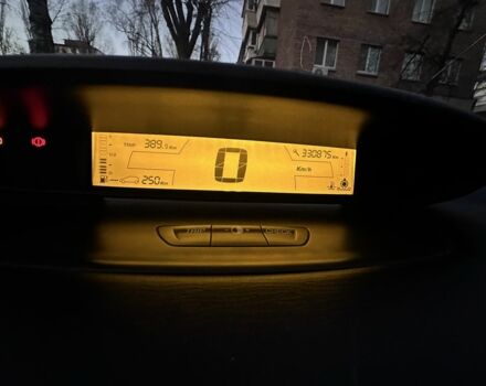 Черный Ситроен С4, объемом двигателя 1.4 л и пробегом 331 тыс. км за 3000 $, фото 6 на Automoto.ua