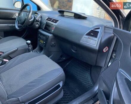 Черный Ситроен С4, объемом двигателя 2 л и пробегом 245 тыс. км за 4250 $, фото 20 на Automoto.ua