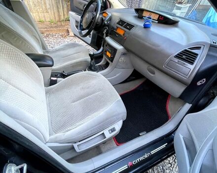 Ситроен С4 2006 в Харькове на Automoto.ua Черный Ситроен С4, объемом двигателя 1.6 л и пробегом 295 тыс. км за 3500 $, фото 7 на Automoto.ua