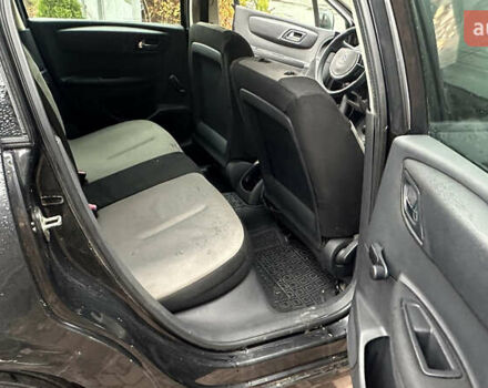 Черный Ситроен С4, объемом двигателя 1.6 л и пробегом 240 тыс. км за 3500 $, фото 18 на Automoto.ua