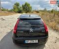 Черный Ситроен С4, объемом двигателя 1.6 л и пробегом 348 тыс. км за 3300 $, фото 4 на Automoto.ua