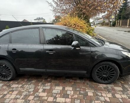 Черный Ситроен С4, объемом двигателя 1.6 л и пробегом 250 тыс. км за 3600 $, фото 4 на Automoto.ua