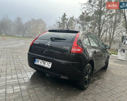 Черный Ситроен С4, объемом двигателя 1.56 л и пробегом 437 тыс. км за 4199 $, фото 6 на Automoto.ua