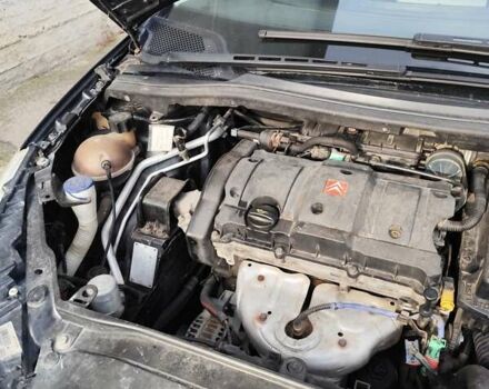 Чорний Сітроен С4, об'ємом двигуна 1.6 л та пробігом 165 тис. км за 4500 $, фото 7 на Automoto.ua