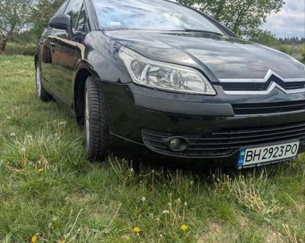 Черный Ситроен С4, объемом двигателя 2 л и пробегом 289 тыс. км за 4500 $, фото 2 на Automoto.ua