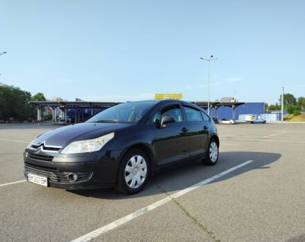 Черный Ситроен С4, объемом двигателя 1.6 л и пробегом 326 тыс. км за 3200 $, фото 1 на Automoto.ua