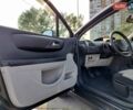 Черный Ситроен С4, объемом двигателя 1.6 л и пробегом 326 тыс. км за 3300 $, фото 4 на Automoto.ua