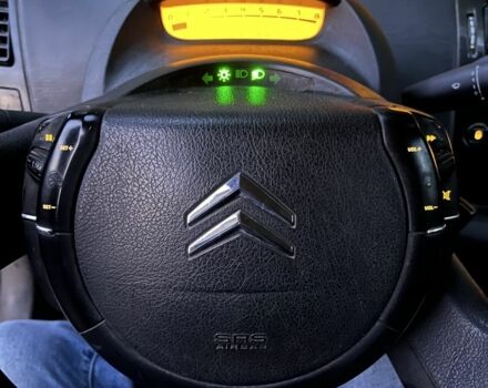 Черный Ситроен С4, объемом двигателя 1.6 л и пробегом 204 тыс. км за 2800 $, фото 15 на Automoto.ua