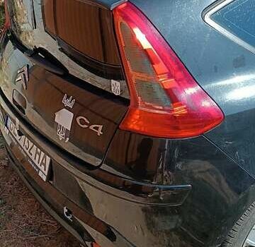 Черный Ситроен С4, объемом двигателя 1.6 л и пробегом 242 тыс. км за 4300 $, фото 11 на Automoto.ua