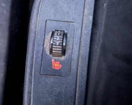 Черный Ситроен С4, объемом двигателя 1.6 л и пробегом 204 тыс. км за 2800 $, фото 18 на Automoto.ua