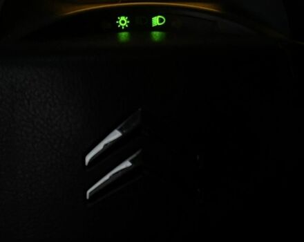 Черный Ситроен С4, объемом двигателя 1.6 л и пробегом 204 тыс. км за 2800 $, фото 12 на Automoto.ua