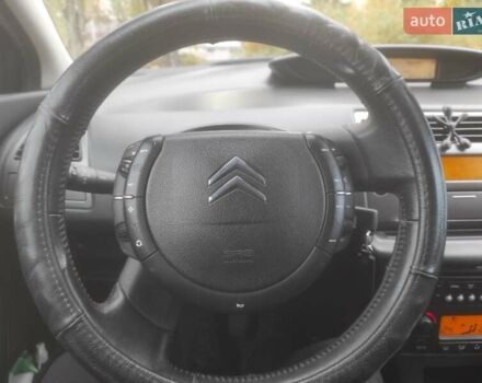 Чорний Сітроен С4, об'ємом двигуна 1.56 л та пробігом 406 тис. км за 4400 $, фото 5 на Automoto.ua