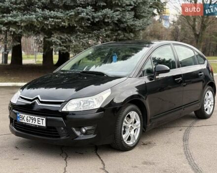 Черный Ситроен С4, объемом двигателя 1.6 л и пробегом 220 тыс. км за 3400 $, фото 2 на Automoto.ua